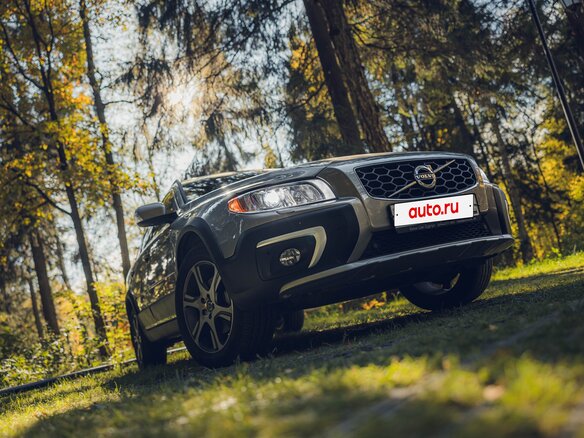 2013 Volvo XC70 II Рестайлинг, бежевый - вид 34