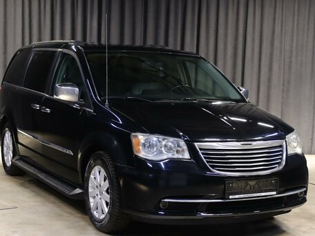 2011 Chrysler Town & Country V Рестайлинг, чёрный, 1179000 рублей, вид 3