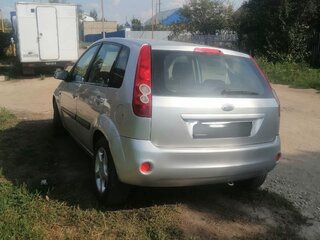 2008 Ford Fiesta Mk5, серый, 400000 рублей, вид 4