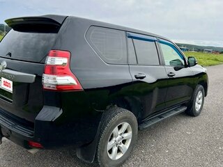 2014 Toyota Land Cruiser Prado 150 Series Рестайлинг 1, чёрный, 2700000 рублей, вид 4