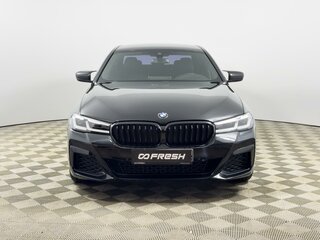 2020 BMW 5 серии 520d xDrive VII (G30/G31/G38) Рестайлинг, чёрный, 3549900 рублей, вид 3