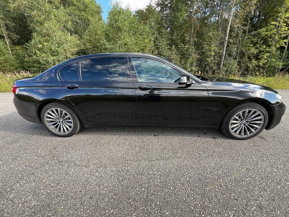 2014 BMW 7 серии Long 740Li xDrive V (F01/F02/F04) Рестайлинг, чёрный, 2299000 рублей - вид 4