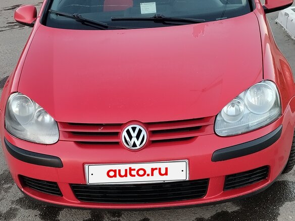 2006 Volkswagen Golf V, красный, 369000 рублей