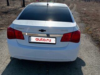 2011 Chevrolet Cruze I, белый, 649000 рублей, вид 5
