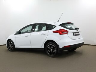 2016 Ford Focus III Рестайлинг, белый, 990000 рублей, вид 2