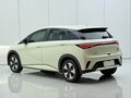 2026 BYD Dolphin 44.9 kWh I, белый, 1680000 рублей - вид 1