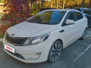 2013 Kia Rio 4-speed III, белый, 920000 рублей, вид 1