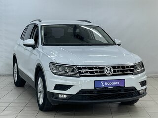 2020 Volkswagen Tiguan II, белый, 2300000 рублей, вид 2