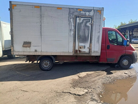 2011 Peugeot Boxer, пурпурный, 1100000 рублей - вид 16
