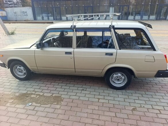 2011 Lada (ВАЗ) 2104, бежевый, 450000 рублей - вид 3