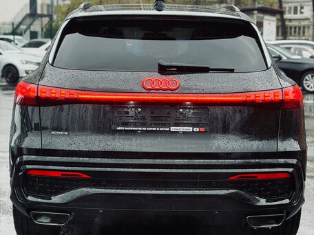 2026 Audi Q5 40 TFSI III (GU), чёрный, 5999000 рублей, вид 4