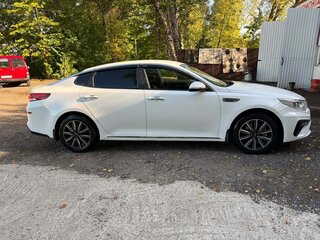 2018 Kia Optima IV Рестайлинг, белый, 1320000 рублей, вид 4