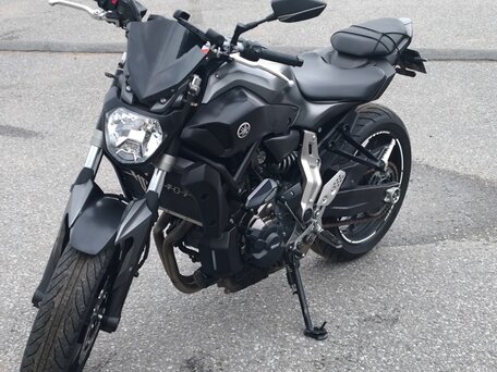 2015 Yamaha MT-07 (FZ-07), серый, 630000 рублей, вид 3