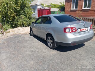 2008 Volkswagen Jetta V, серебристый, 613000 рублей, вид 4