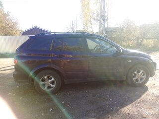 2008 SsangYong Kyron 5-speed I Рестайлинг, красный, 500000 рублей, вид 2
