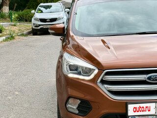 2018 Ford Kuga II Рестайлинг, коричневый, 1795000 рублей, вид 3