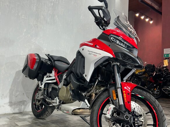 2022 Ducati Multistrada V4, красный, 2047000 рублей - вид 3