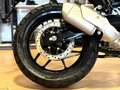 2026 Royal Enfield Guerrilla 450, коричневый, 554000 рублей - вид 2