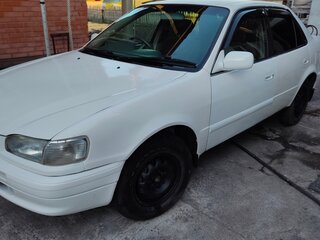 1997 Toyota Corolla VIII (E110) Рестайлинг, белый, 300000 рублей, вид 2