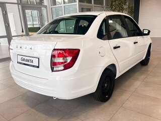 2026 Lada (ВАЗ) Granta I Рестайлинг, белый, 850000 рублей, вид 3