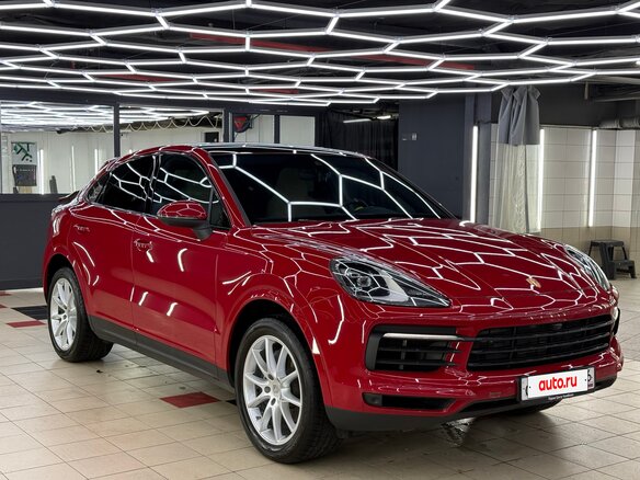 2022 Porsche Cayenne III, красный, 8990000 рублей - вид 2