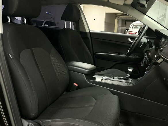 2016 Kia Optima IV, чёрный, 1585000 рублей - вид 9