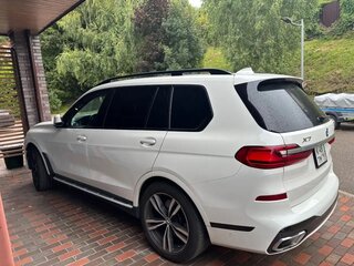 2019 BMW X7 40i I (G07), белый, 6200000 рублей, вид 4