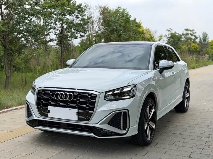 Открыть фотографии: Audi Q2 I Рестайлинг