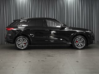 2026 Audi Q5 L III (GU), чёрный, 6324111 рублей, вид 5