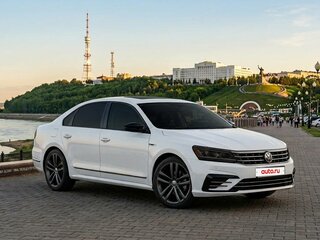 2016 Volkswagen Passat (North America and China) I Рестайлинг, белый, 1550000 рублей, вид 4