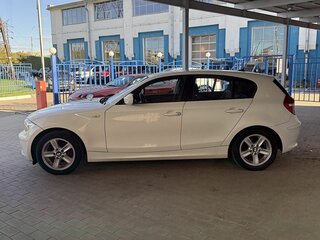 2010 BMW 1 серии 116i I (E81/E82/E87/E88) Рестайлинг, белый, 829000 рублей, вид 2