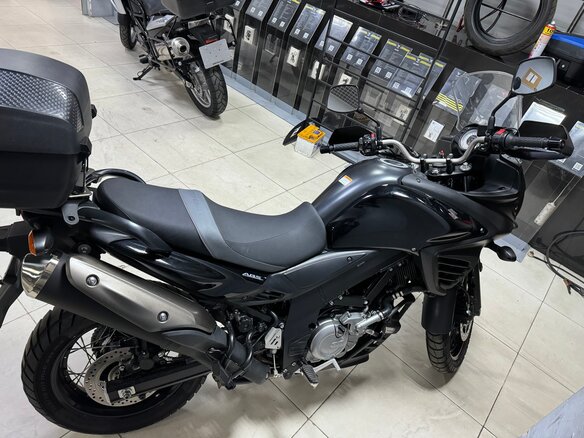 2016 Suzuki V-Strom DL 650, чёрный, 549000 рублей - вид 2