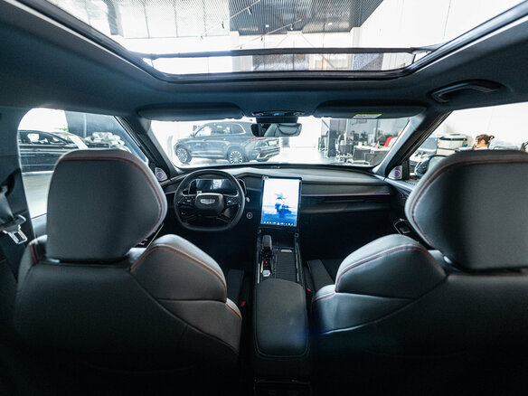2026 Geely Cityray, серый, 3344990 рублей - вид 23