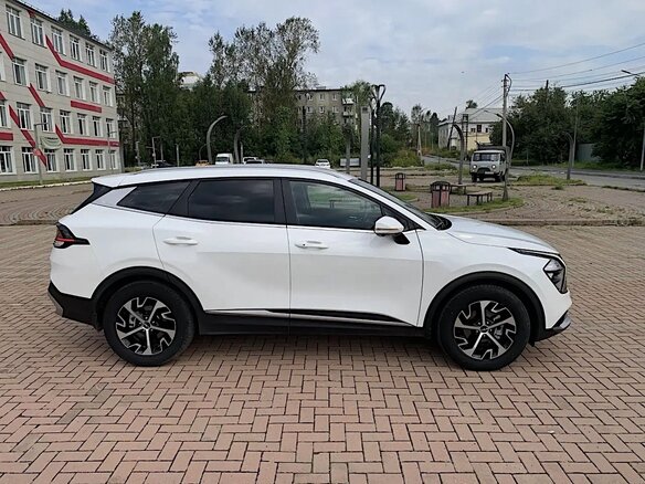 2024 Kia Sportage V, белый - вид 4