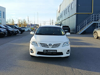 2010 Toyota Corolla X (E140, E150) Рестайлинг, белый, 1000000 рублей, вид 2