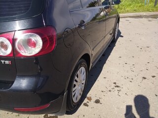 2011 Volkswagen Golf Plus II, чёрный, 750000 рублей, вид 4