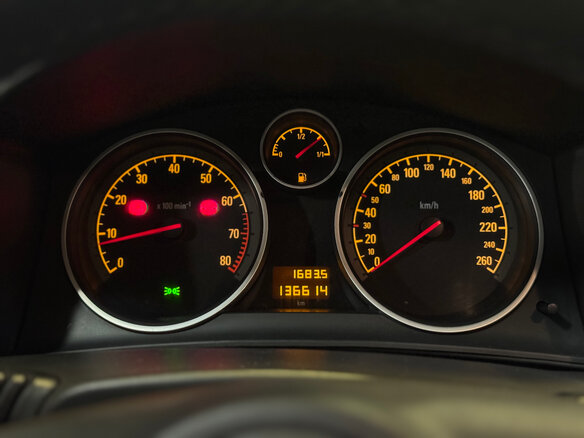 2008 Opel Astra GTC H Рестайлинг, белый, 530000 рублей - вид 12