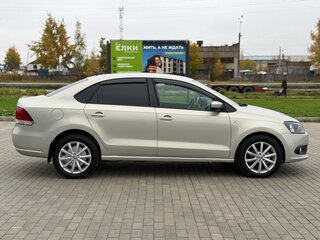2011 Volkswagen Polo V, серый, 895000 рублей, вид 4