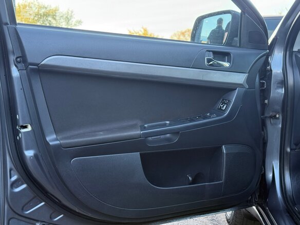 2007 Mitsubishi Lancer X, серый, 375000 рублей - вид 9