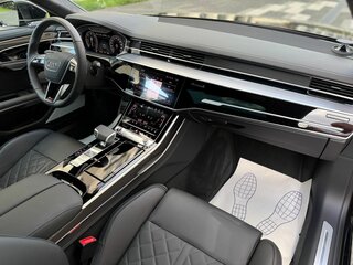 2026 Audi A8 Long 50 TDI IV (D5) Рестайлинг, чёрный, 27999000 рублей, вид 5