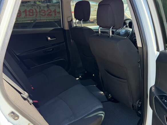 2010 Kia Ceed I Рестайлинг, белый - вид 15