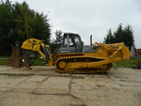 2003 Komatsu D65, жёлтый, 6000000 рублей, вид 1