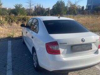 2015 Skoda Rapid I, белый, 920000 рублей, вид 3