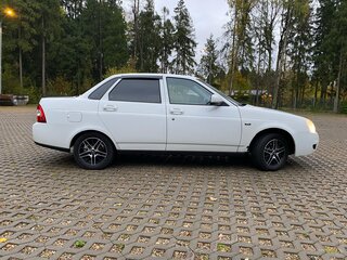 2014 Lada (ВАЗ) Priora I Рестайлинг, белый, 650000 рублей, вид 4