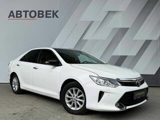 2017 Toyota Camry VII (XV50) Рестайлинг, белый, 2098000 рублей, вид 3