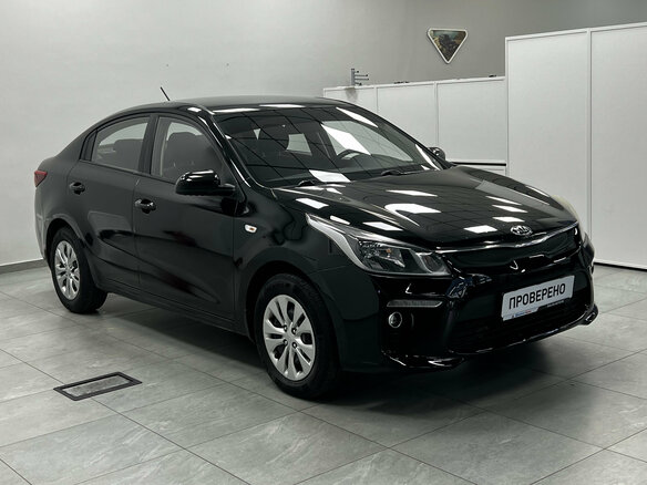 2017 Kia Rio IV, чёрный, 870000 рублей - вид 1