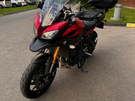 2015 Yamaha MT-09 Tracer (FJ-09), красный, 710000 рублей, вид 3