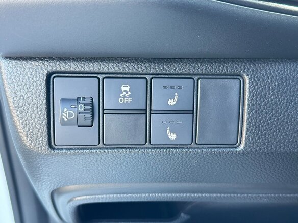 2023 Honda Vezel II, белый, 1830000 рублей - вид 15