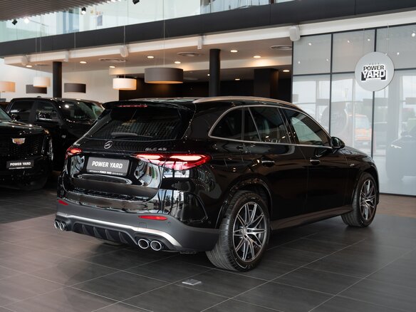 2026 Mercedes-Benz GLC AMG 43 AMG II (X254), чёрный, 9990000 рублей - вид 4