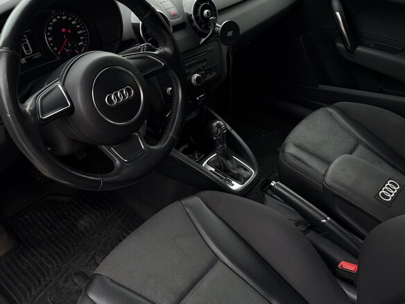 2013 Audi A1 I (8X), белый, 1150000 рублей - вид 4